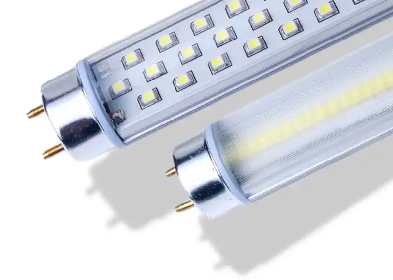 por&oacute;wnanie świetl&oacute;wka LED vs świetl&oacute;wka fluorescencyjna